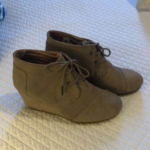Toms Kala Suede Wedge Booties